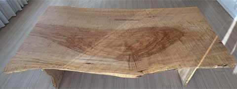 栃無垢一枚板テーブル