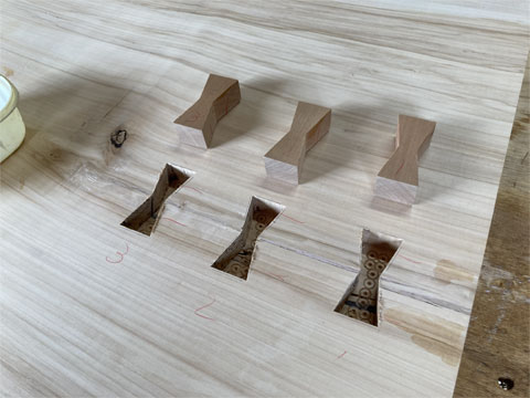 栃無垢一枚板ダイニングテーブル